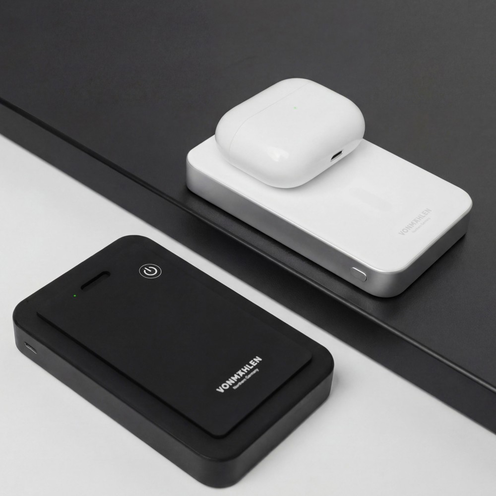 Evergreen Mag 10000 mit Kickstand - Die magnetische Powerbank mit Standfunktion - Schwarz