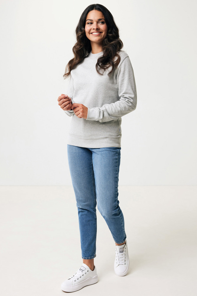 IQONIQ Denali ungefärbt. Rundhals-Sweater aus recycelter BW