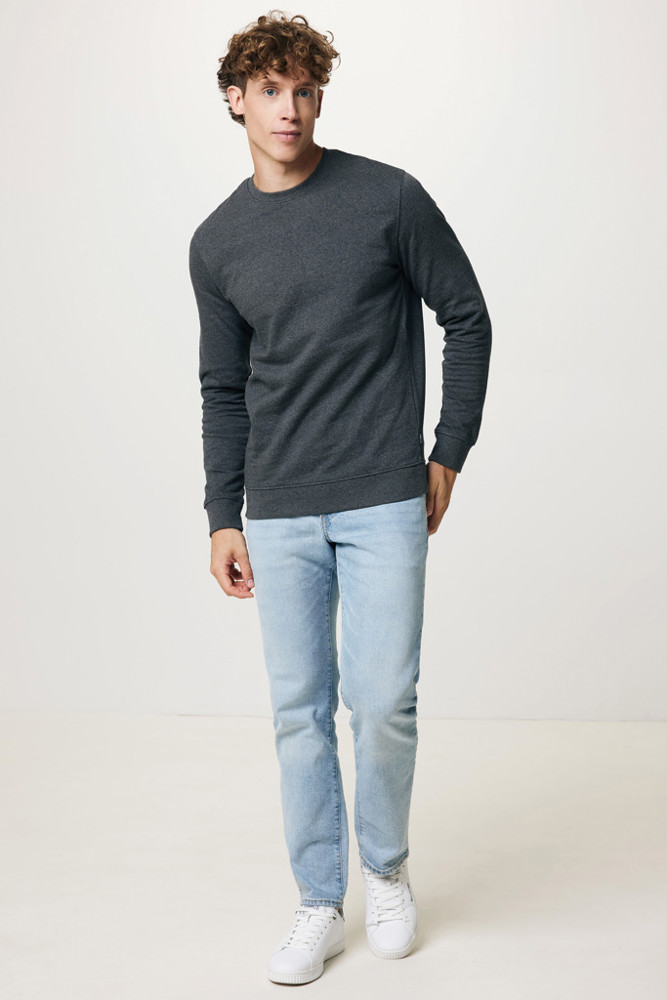 IQONIQ Denali ungefärbt. Rundhals-Sweater aus recycelter BW