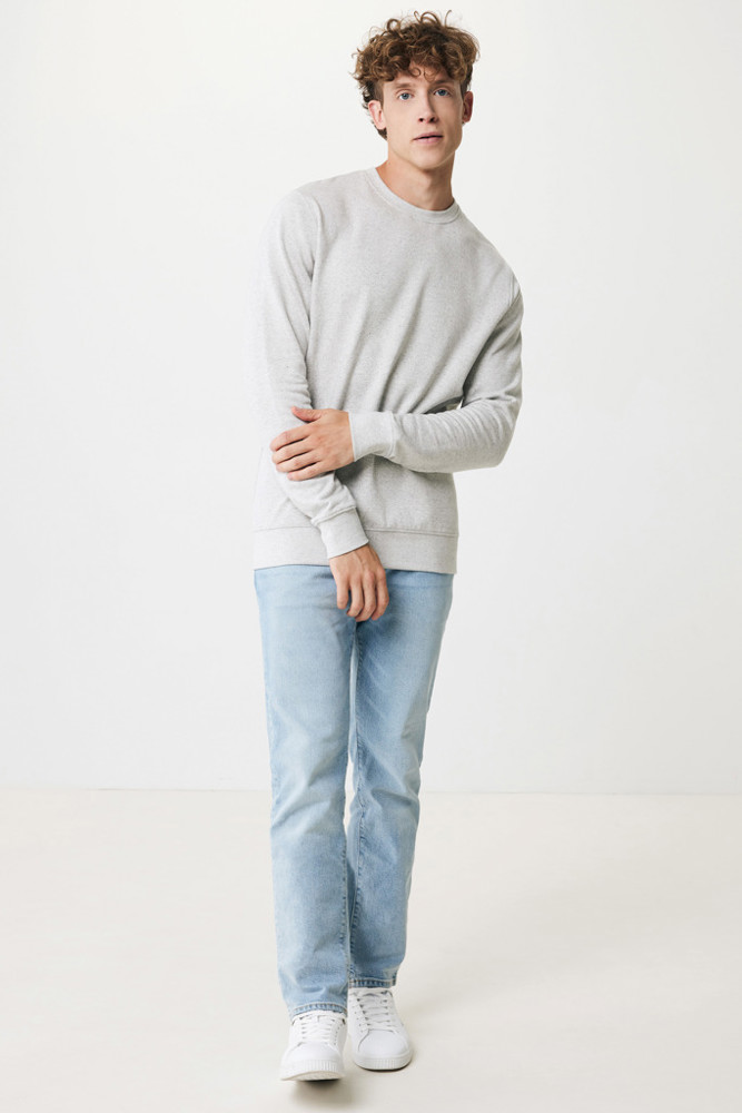 IQONIQ Denali ungefärbt. Rundhals-Sweater aus recycelter BW