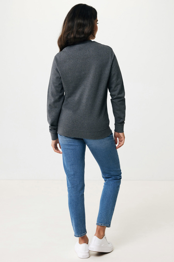 IQONIQ Denali ungefärbt. Rundhals-Sweater aus recycelter BW
