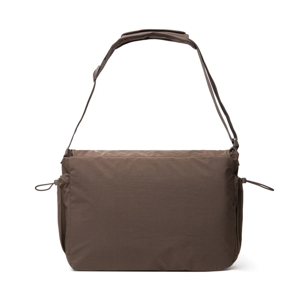 KENTO URBAN 15,6" Messenger aus RCS recyceltem Nylon